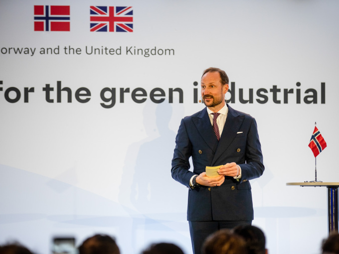 Kronprins Haakon taler under åpningen av næringslivskonferansen 